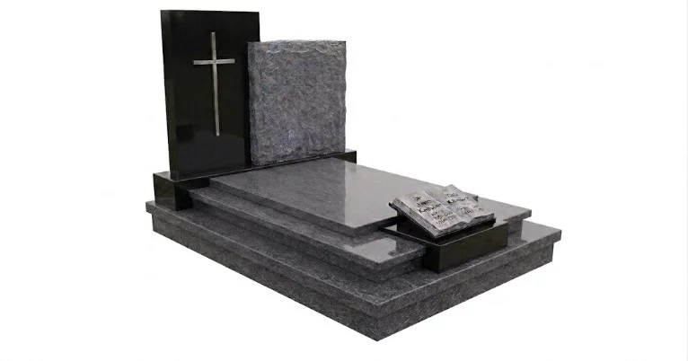 Nagrobek Surowy Cios z Księgą Granitową